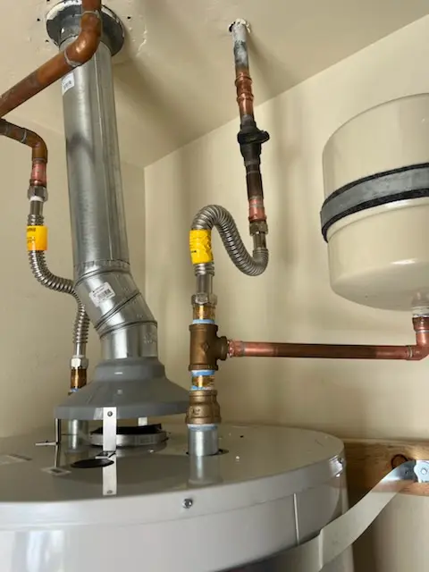 Water heater installation and plumbing repair in Paradise Park